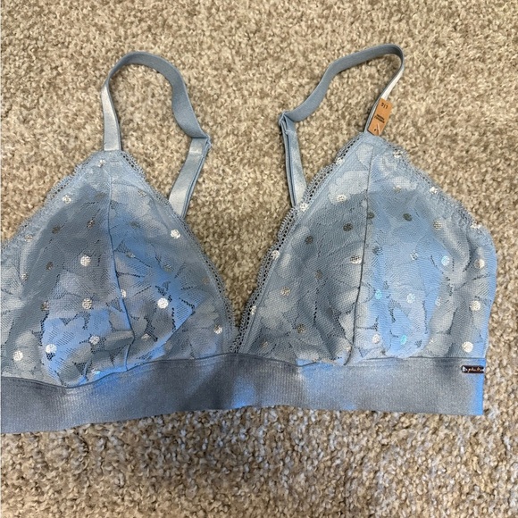 Victoria's Secret Gray Lace Bra with Adjustable Straps - Picture 12 of 16